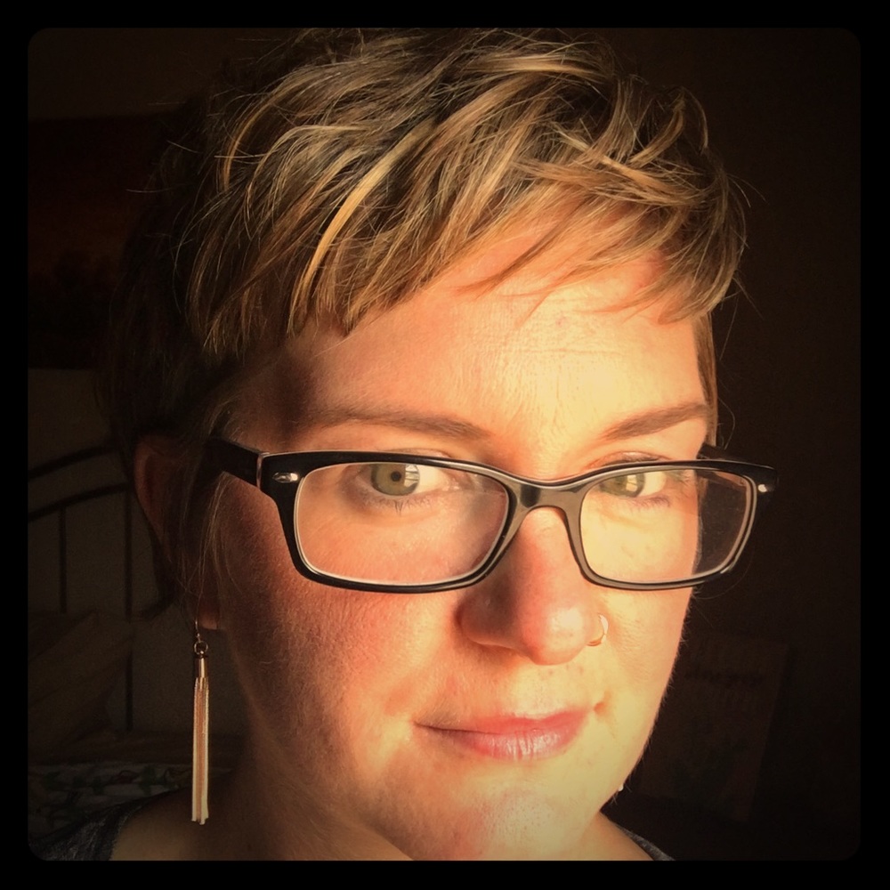 Meet your Posher, Emily